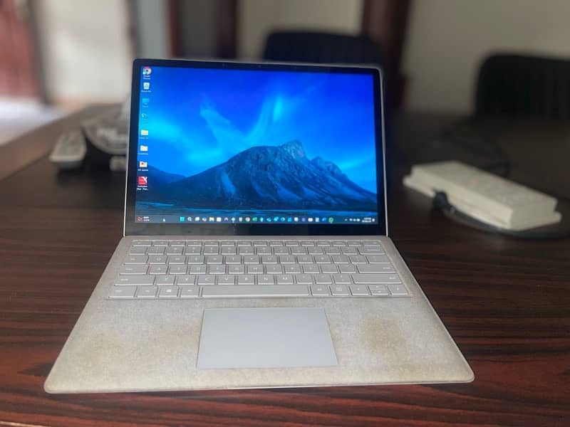 Surface laptop 2 0