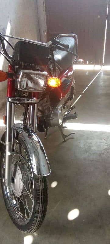 HONDA CG-125 IN RED COLOR 2024 7