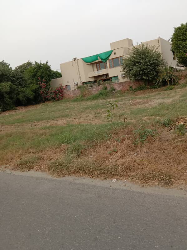 9Marla Plot No 83kk ; For Sale dha Phase4 Prime Location 0