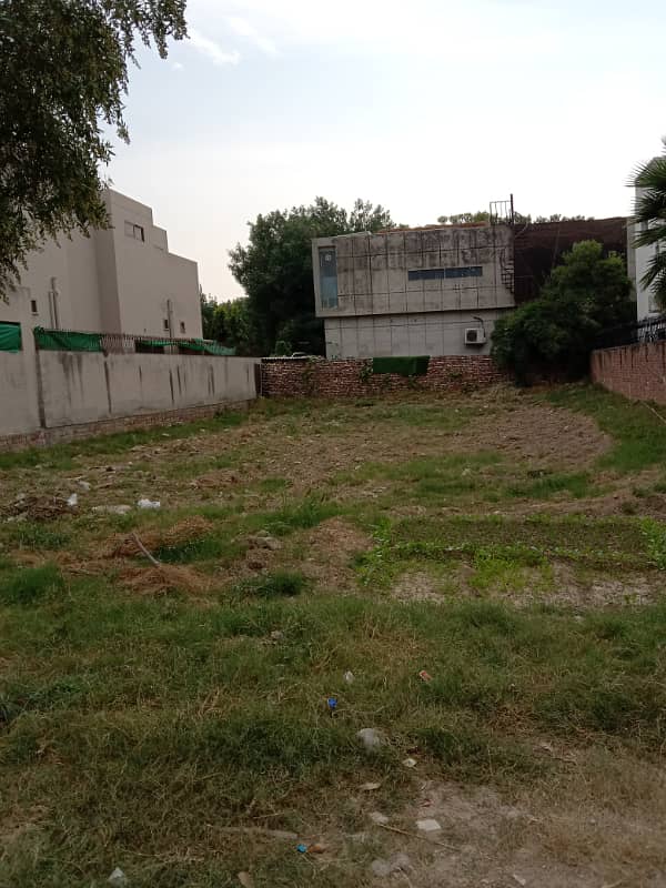 9Marla Plot No 83kk ; For Sale dha Phase4 Prime Location 3