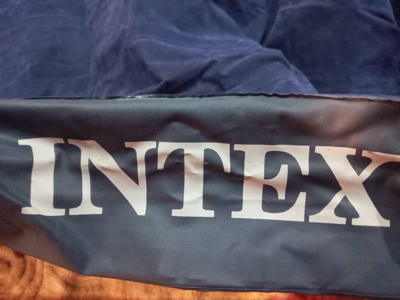 Intex single inflatable air mattress 0