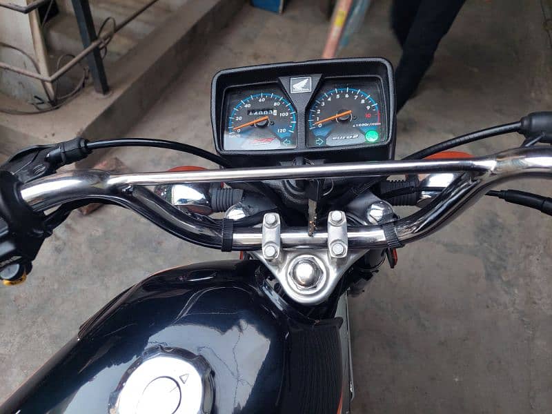 Honda 125 22 model Black colour 2