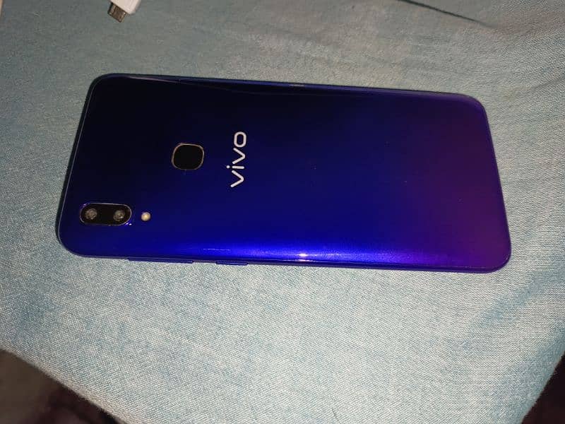 VIVO V11 4GB 128GB Camera Blur Fingerprint Not Work 1