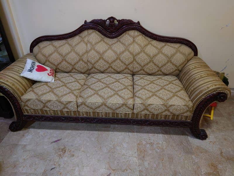 5 seater sofa set hai jo k keekar wood mai bana howa hai. . . . 0