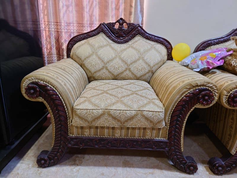 5 seater sofa set hai jo k keekar wood mai bana howa hai. . . . 1