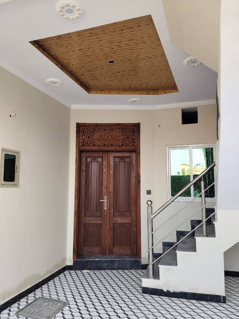 Prime Location Al Haram Garden House For sale Sized 5 Marla 3