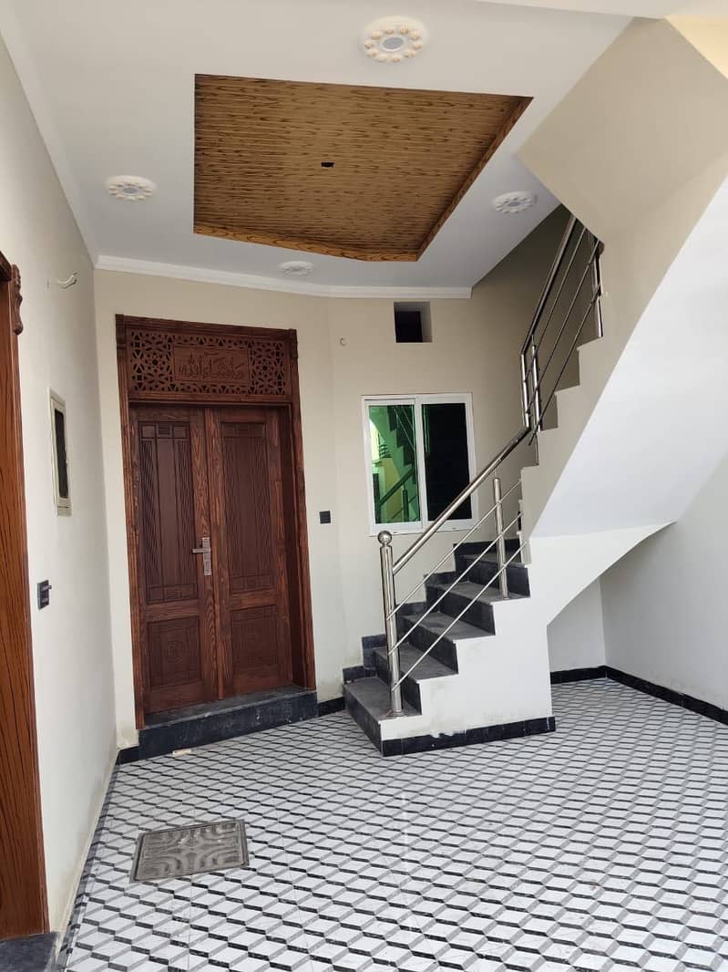 Prime Location Al Haram Garden House For sale Sized 5 Marla 5