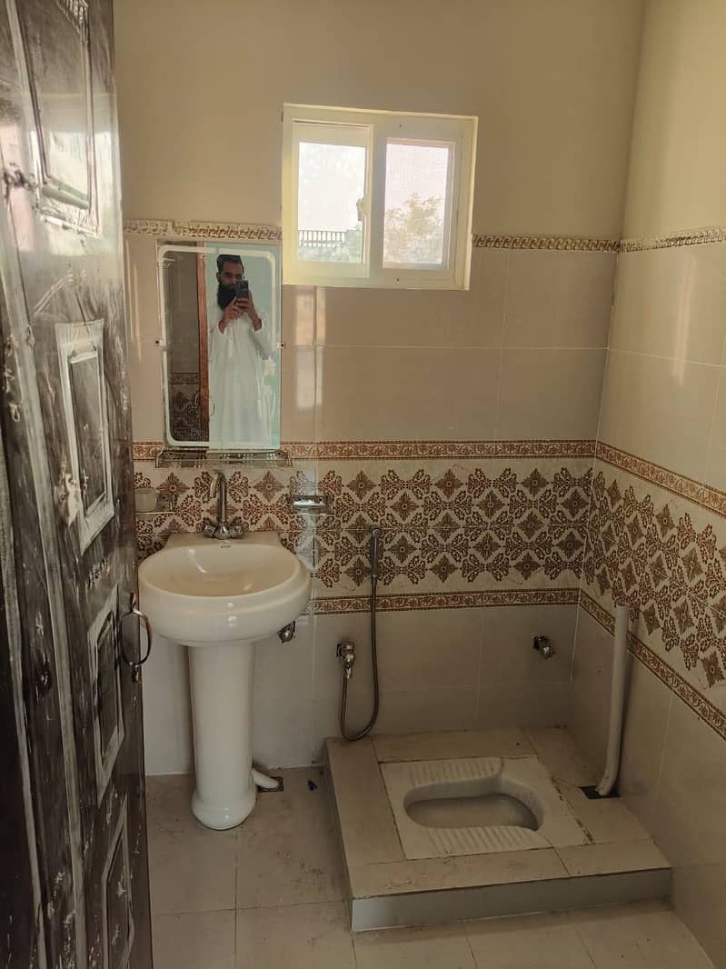 Prime Location Al Haram Garden House For sale Sized 5 Marla 13