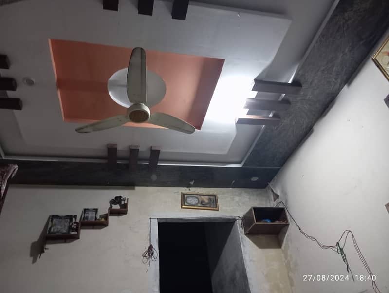 Prime Location A Centrally Located House Is Available For Sale In Khaliq Nagar 12