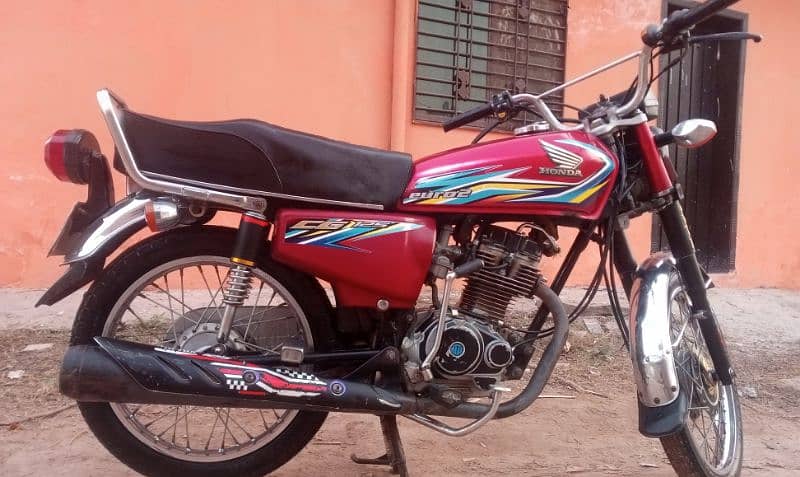 Honda 125 model 18 Punjab no biometric available 4