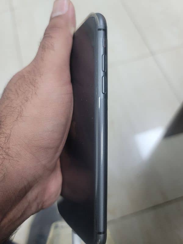 iphone 11 64gb factory unlocked 3