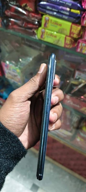 Vivo V21e 9.5/10 condition. 2