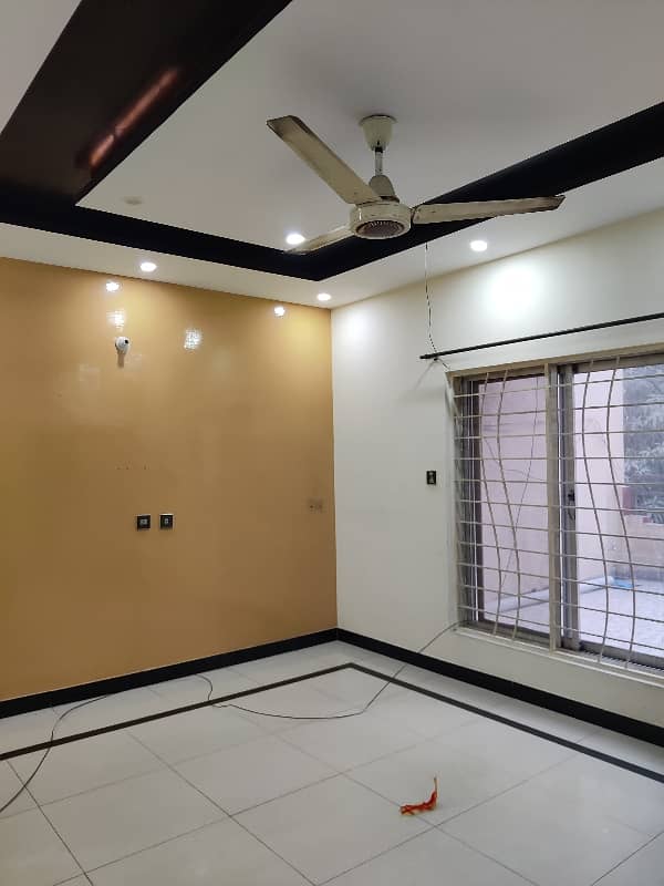 10 Marla Upper Portion For Rent 3