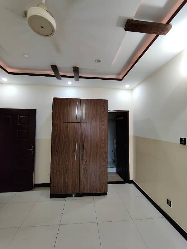 10 Marla Upper Portion For Rent 6