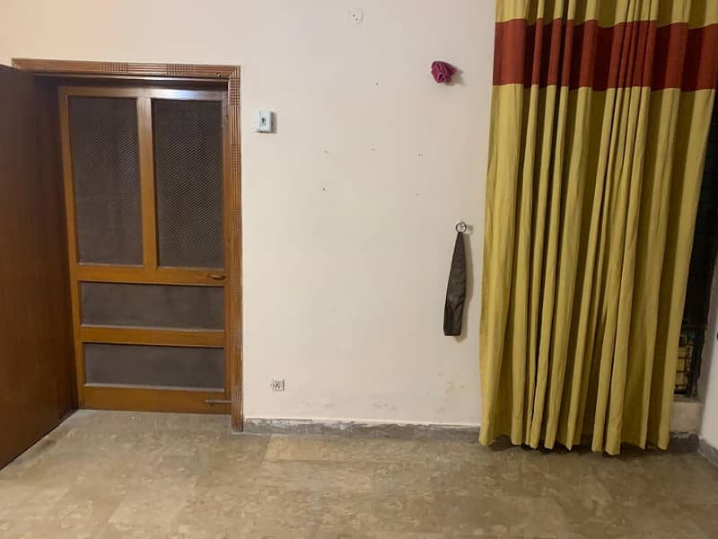 10 MARLA INDEPENDENT HOUSE FOR RENT IN THE HEART OF ALLAMA IQBAL TOWN 6