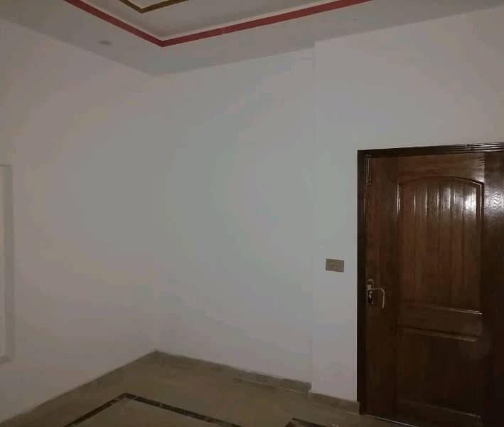 Centrally Located House In Johar Town Is Available For sale 4