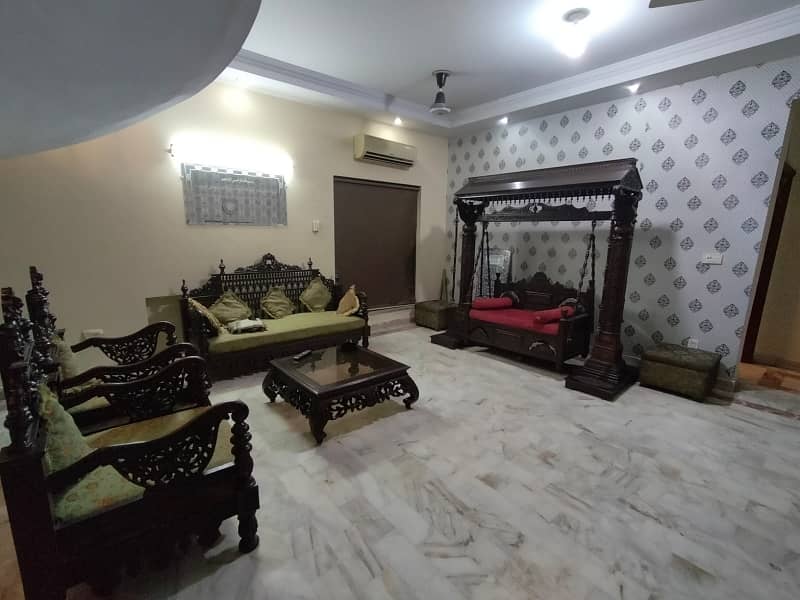 10 Marla corner House For Sale In umer Block Allama Iqbal town 11