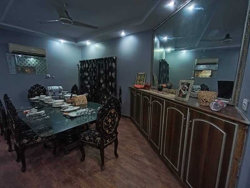 10 Marla corner House For Sale In umer Block Allama Iqbal town 18