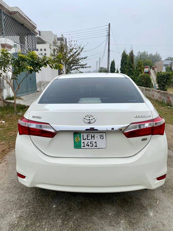 Toyota Corolla GLI 2015 8