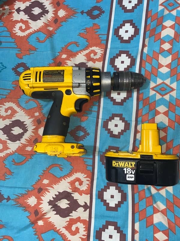 Chargeable Dewalt american drill machine 2