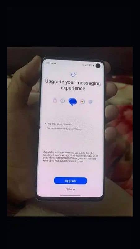 samsung s10 5g ha sarf ak chota sa dota ha pta ime pechad ha 2