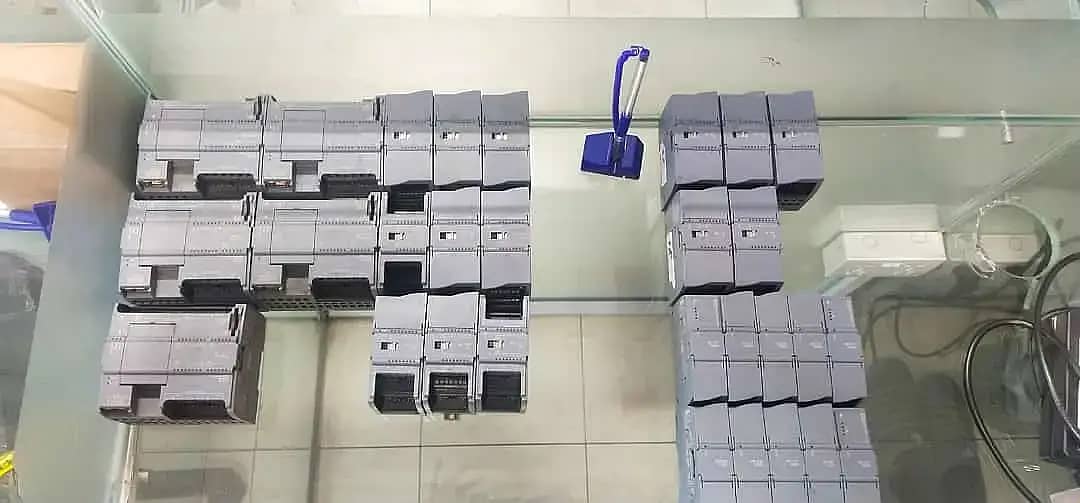 s7 1200 Siemens plc 1211, 1212, 1214, 1215 all cpu & modules new & us 0