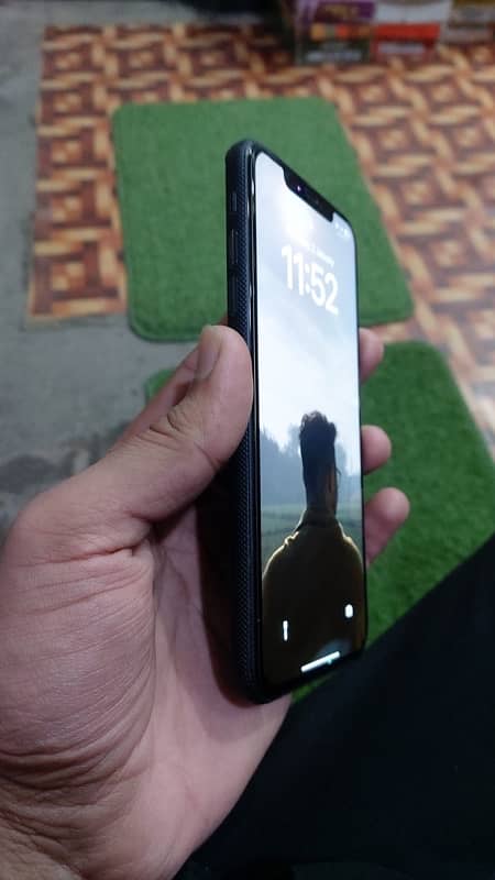 IPHONE Xs Max 64Gb (Non PTA) 4