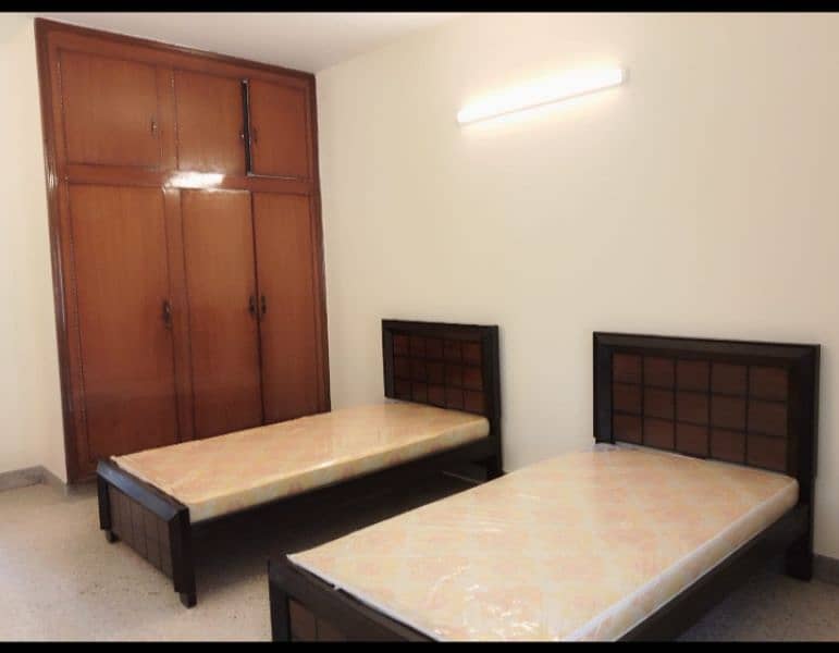 Fatima Jinnah Hostel & Paying Guest facility for females 8