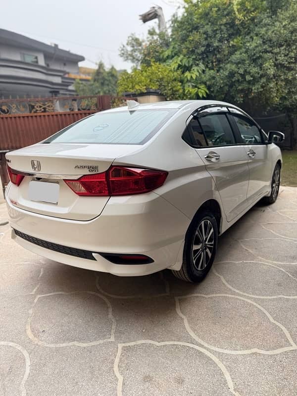 Honda City 1.5L Aspire CVT White 2022 Model B2B in Original Paint 4