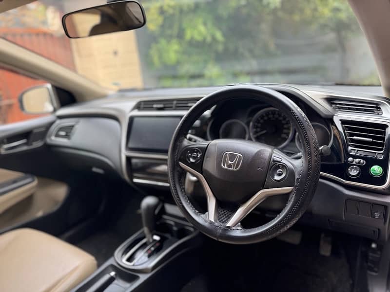 Honda City 1.5L Aspire CVT White 2022 Model B2B in Original Paint 15