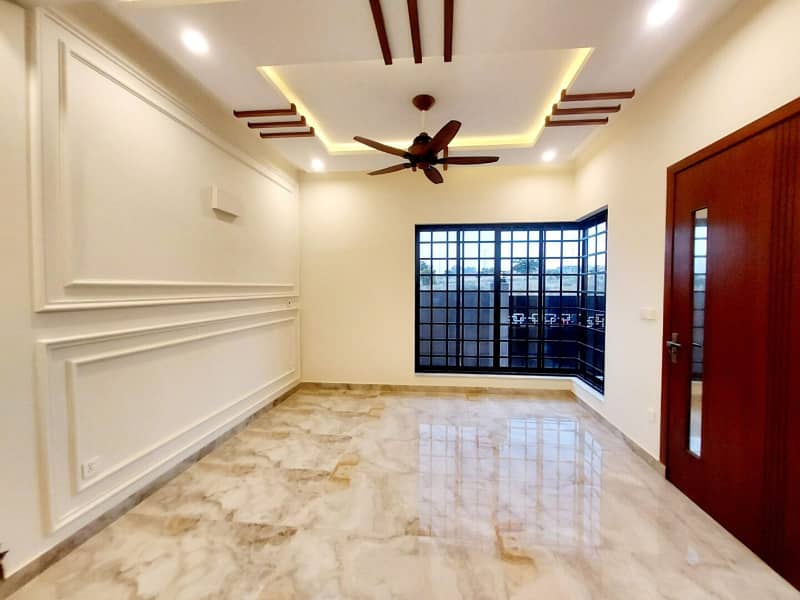 Spacious 5 Marla Family Home In Citi Housing Jhelum 6