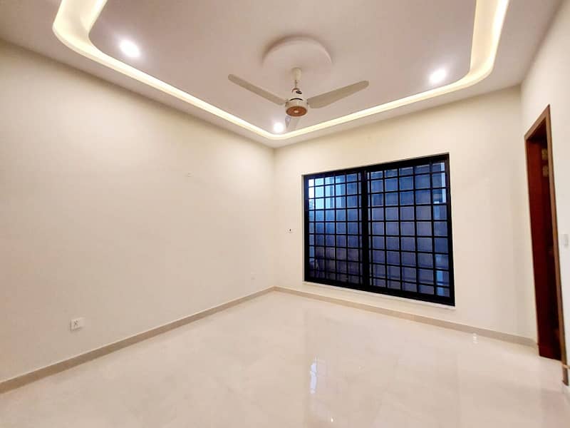 Spacious 5 Marla Family Home In Citi Housing Jhelum 9