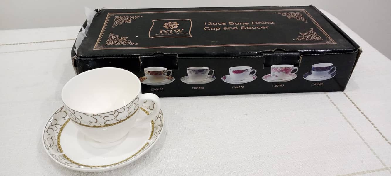 12 pieces Bon China cup & Saucer 0