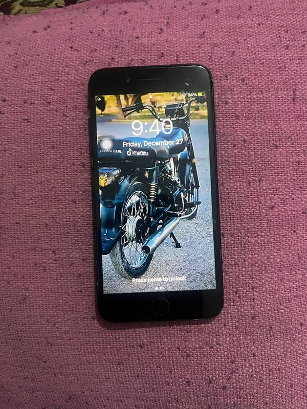 Urgent Sale I phone 7 Plus Bypass 32 GB 1