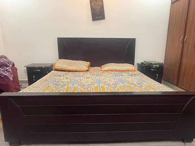 bed for sale with mattress and with side tables 3