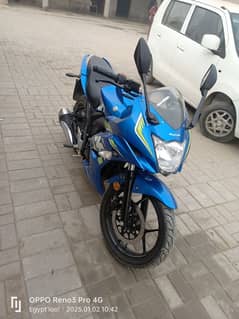 Suzuki Gixxer 150 blue color