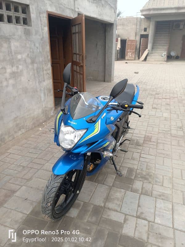 Suzuki Gixxer 150 blue color 4