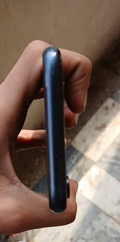 Iphone XR 64 gb jv black colour  battery 86 just non water pack all ok 6