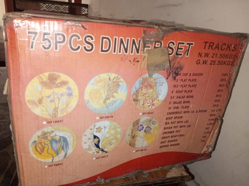 75 piece Dinner set for sale 13