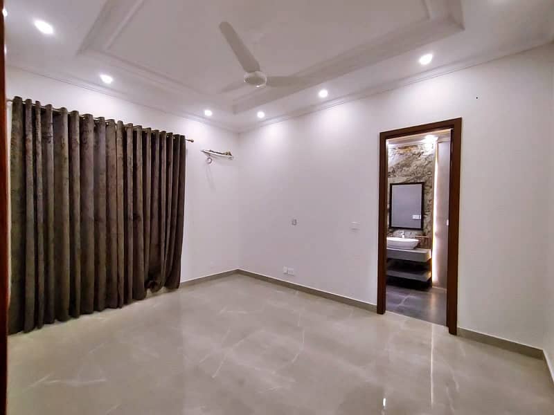 20 Marla Super Hot Located Bungalow A/c Install Is Available For Rent In The Best Block Of DHA 6 Lahore 2