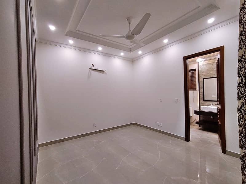 20 Marla Super Hot Located Bungalow A/c Install Is Available For Rent In The Best Block Of DHA 6 Lahore 16