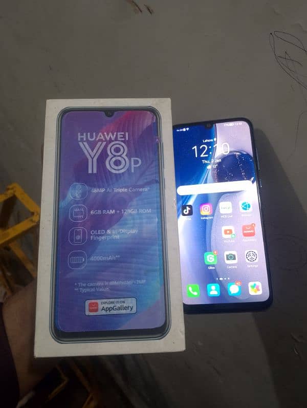 Huawei Y8P 6 128 with box 8