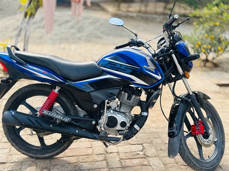 Honda CB 125F 2022 Model Colour Blue  what’s app no 03461472164 0