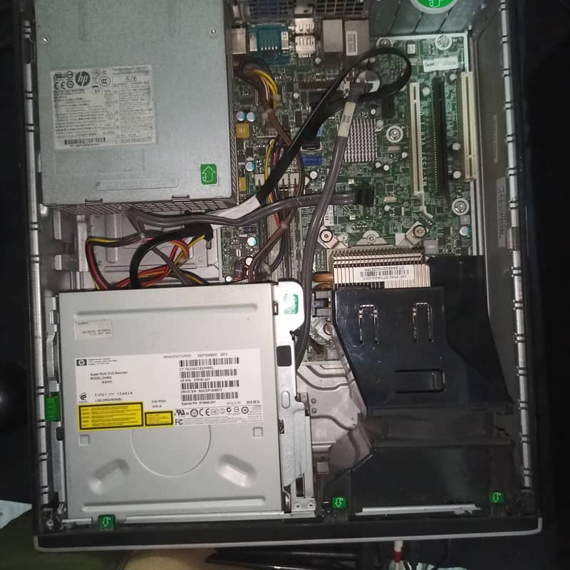 HP COMPAQ 8100 I5 660 1ST GEN 2GB RAM 150 HDD 3