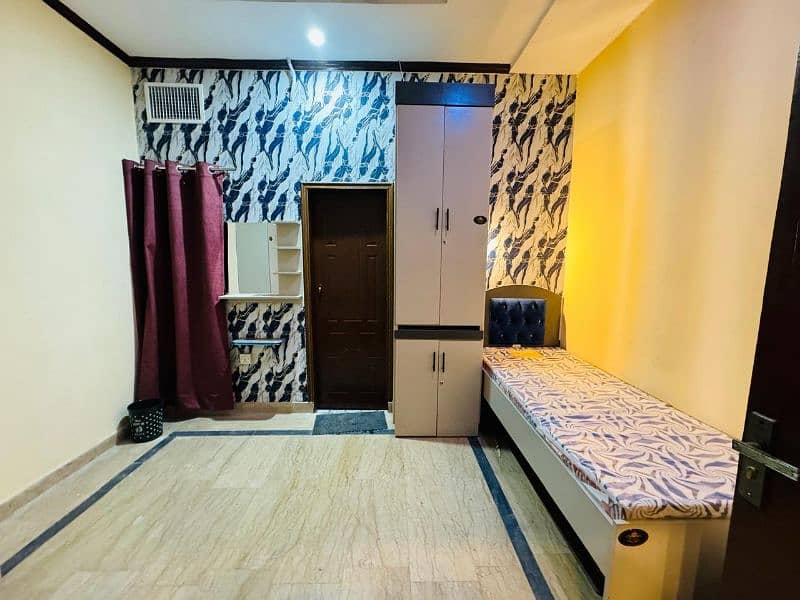 Girls Hostel in lahore near metro & speedo canal bus station 11