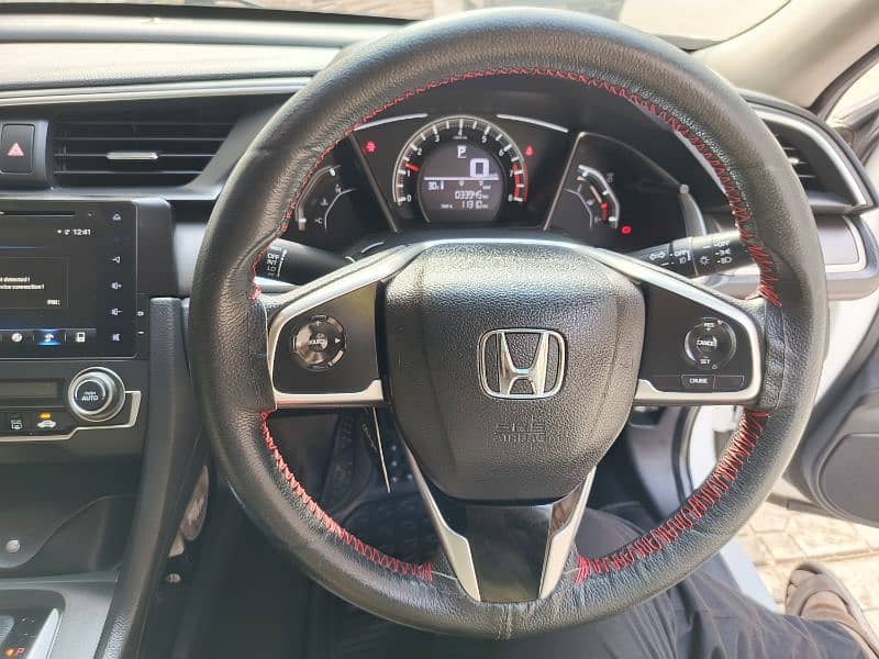 Honda Civic Oriel 2021 14