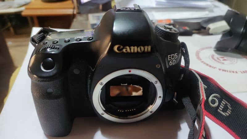 Canon 6D DSLR for Urgent Sale 9/10 7