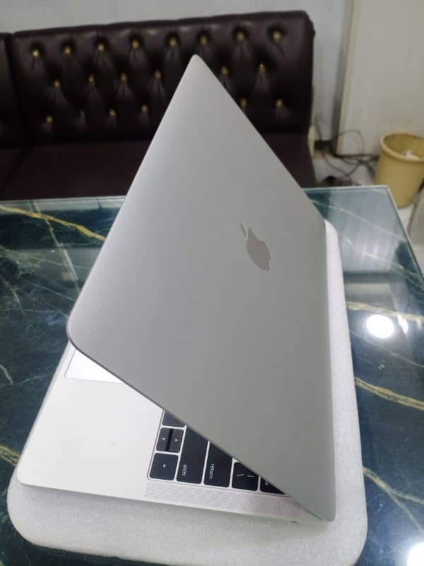 MacBook pro 2017 2