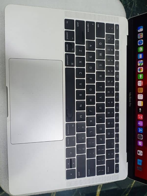 MacBook pro 2017 4