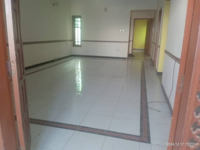 two bed dd portion for rent in johar 2